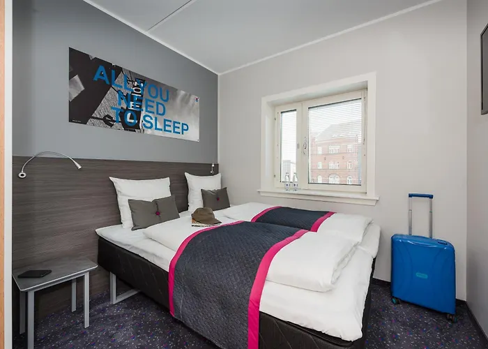 欧登塞卡宾酒店 2* 欧登塞