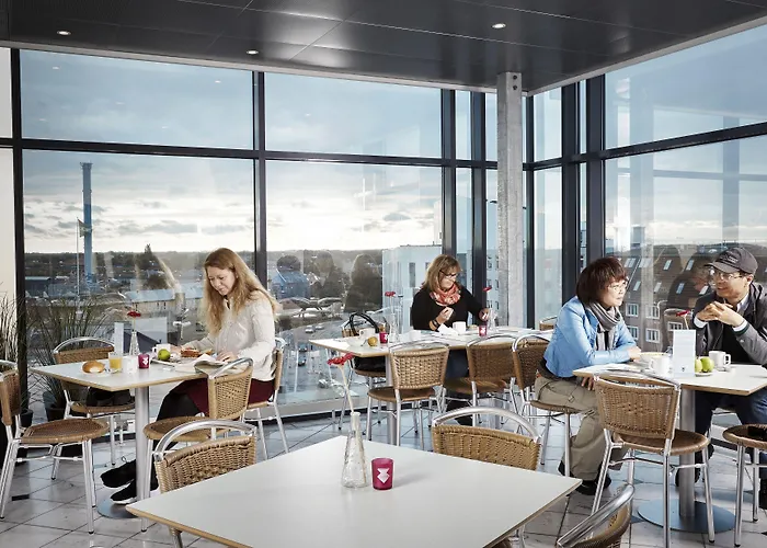 欧登塞卡宾酒店 2*