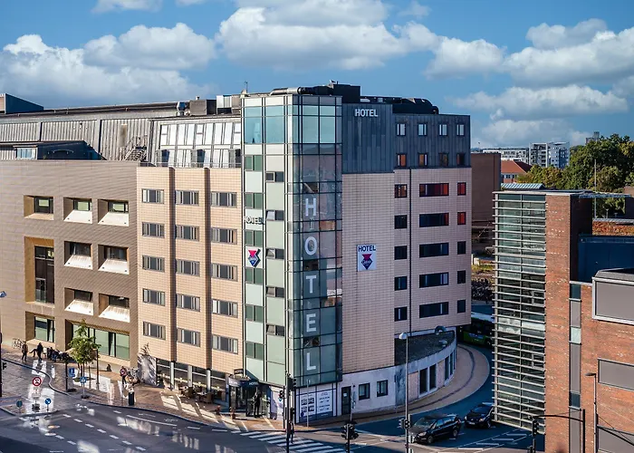 欧登塞卡宾酒店 2*